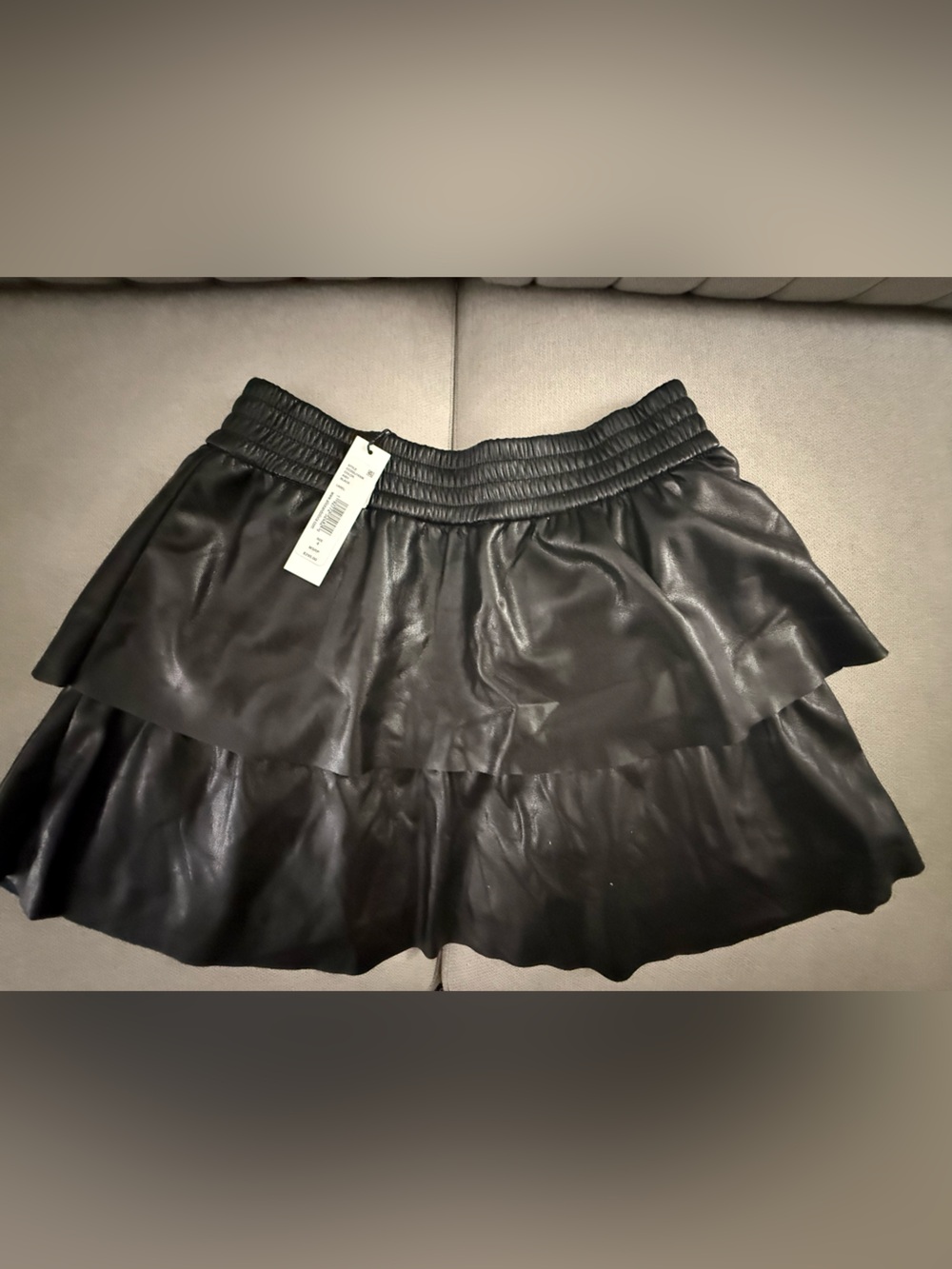 NWT Alice+Olivia Jia Vegan Leather Mini Skirt Black 4 Tiered Elastic Waist $295